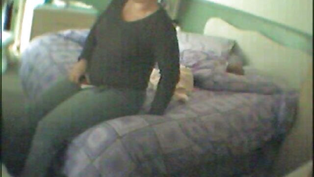 Les rousses Alice vidéos film porno français Coxxx et Kat Hunter baisent avec un demi-frère chanceux