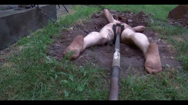 Sexe lesbien entre maman et fille - Bridgette B et Darcie film porno avec histoire en francais Dolce