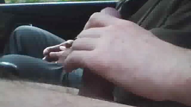 Petite et liée Marina Angel étirée par une bite de maledom porno fr gratuit