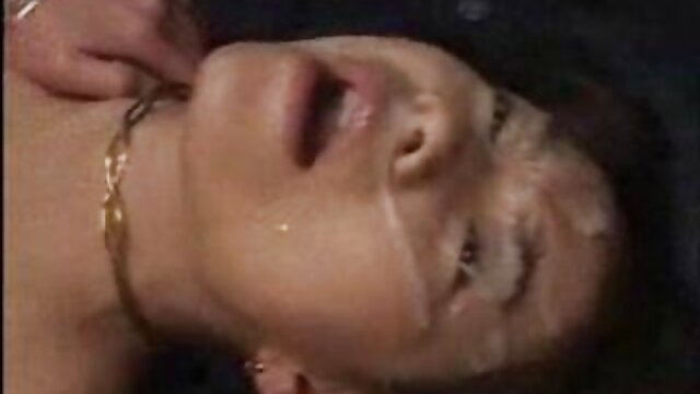 Résille baise avec un couple films pornographiques français italien