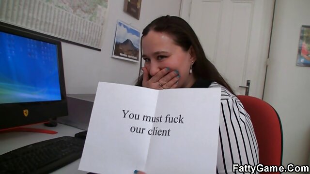 Papa SBA la film pornographique français streaming ramène à l'école pour la ramener à la maison pour baiser!